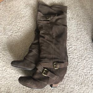 Brown suede naughty monkey boots